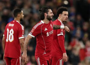 التشكيل المتوقع لليفربول في مواجهة بيرنلي الحاسمة بالدوري الإنجليزي الممتاز